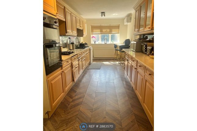 Albury Drive, Pinner photo 5