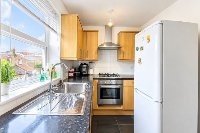 11 Garratt Terrace, London photo 2