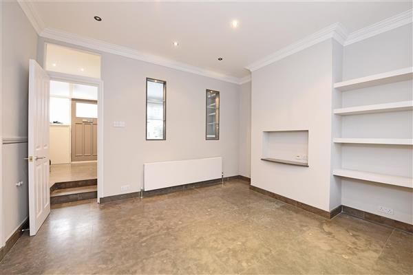 38, Durnsford Avenue, Wimbledon Park photo 3