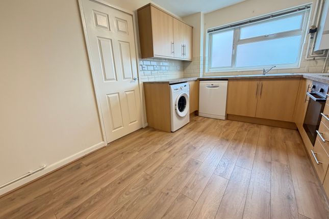52, Matlock Close, RUGBY photo 4