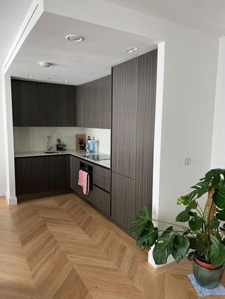 Flat to rent in Millbank, Westminster, London