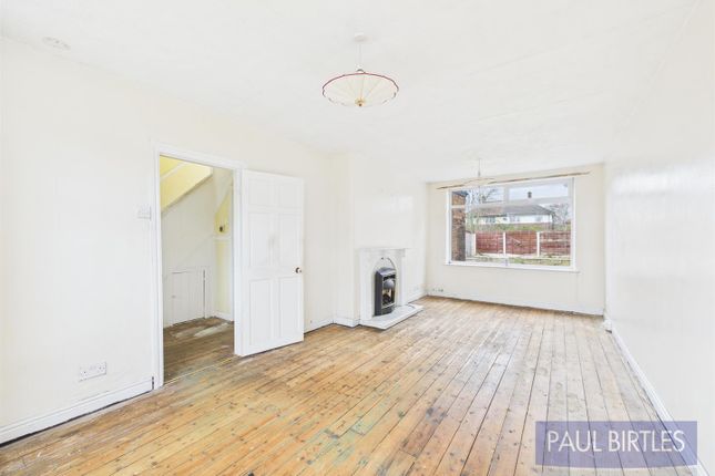 83, Mount Drive, Manchester photo 3