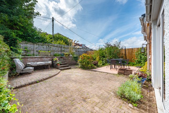 16 Ettrick Crescent, Rutherglen, Glasgow photo 2