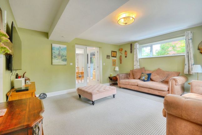 Thickets Farm Cottage, Botley Road, Southampton photo 2