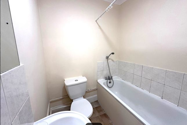 174A, West Street, Erith photo 4