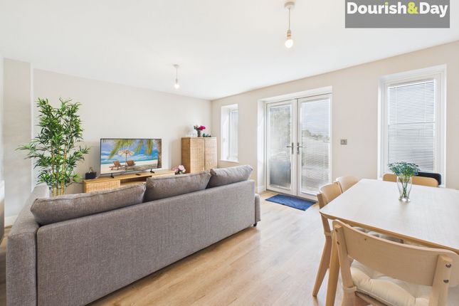60c Crab Lane, Stafford photo 2