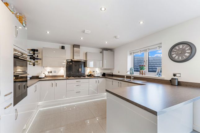 Wentwood Drive, Weston-Super-Mare photo 4