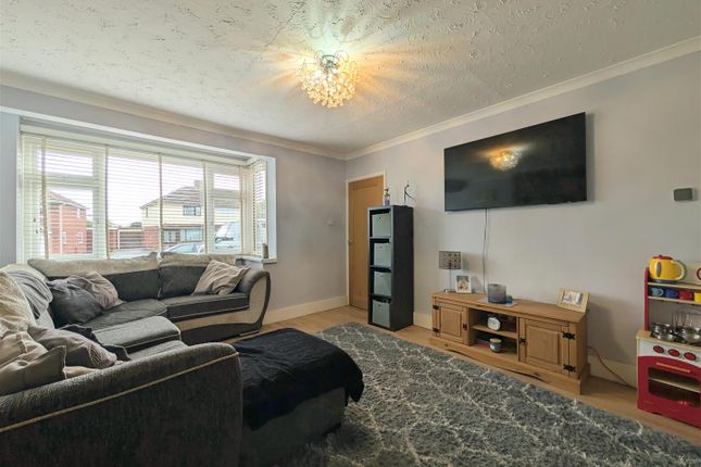 Nine Elms Road, Gloucester photo 3