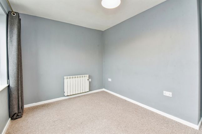 Flat for sale in Southbroom Road, Devizes