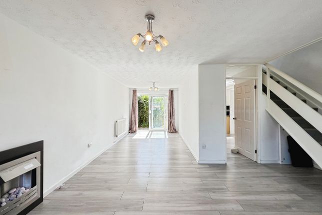 7, Spinney Drive, Oxfordshire photo 3