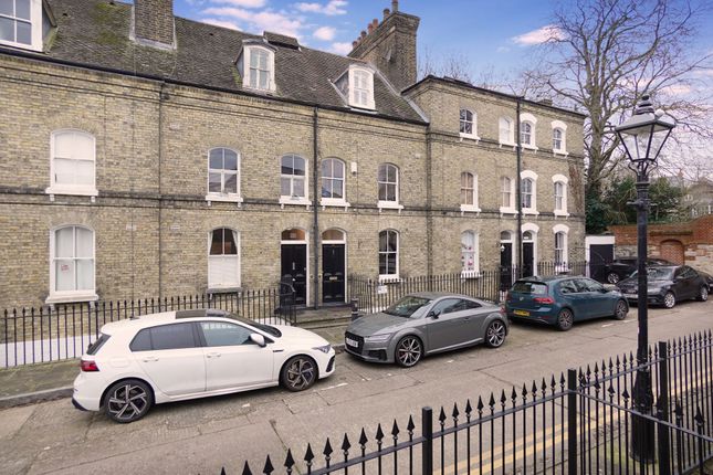 Town house for sale in The Terrace, Rochester