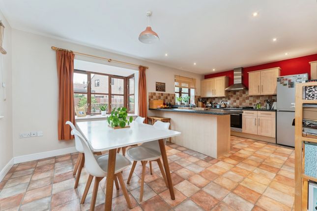 2, Redwood Gardens, Ely photo 4
