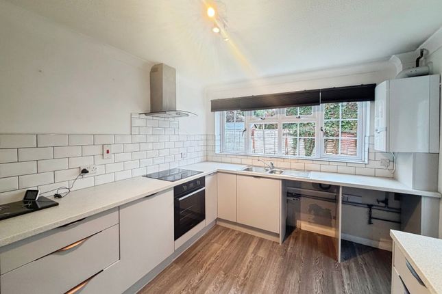 Sandy Lane, Farnborough photo 2