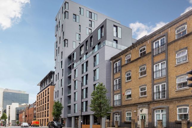 Thumbnail Duplex to rent in Dock Street, London
