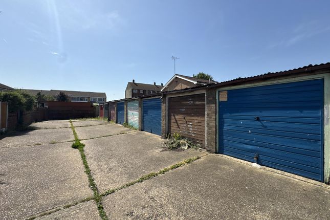 Garage 3, Garage at Woodmanhurst Road, Stanford-Le-Hope photo 2