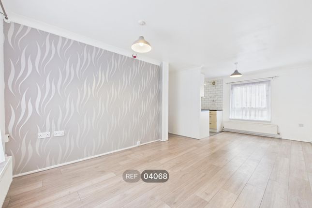 4, Frobisher Gardens, Nottingham, NG5 6ET photo 3