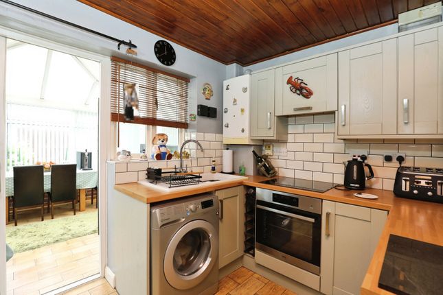 24, Greenfields, Cheshire photo 4