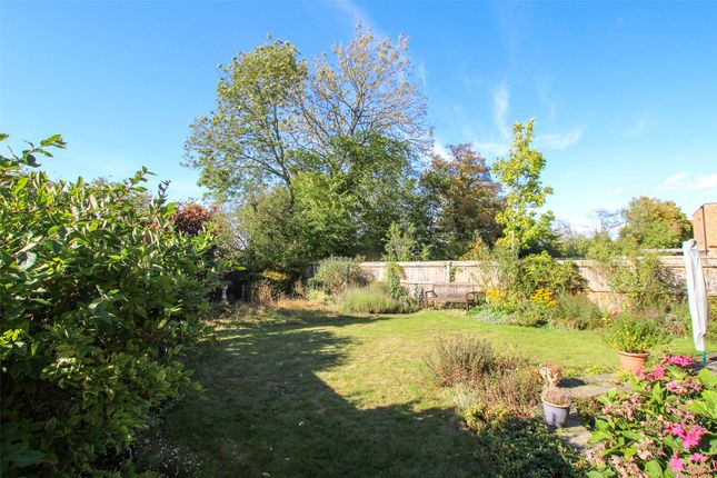14, Pettitts Close, Cambridge photo 2