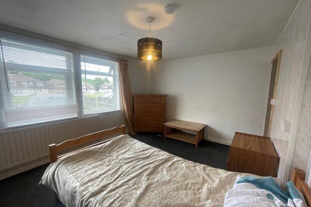 Thumbnail Room to rent in Room 1, Rowley Close, Cannock