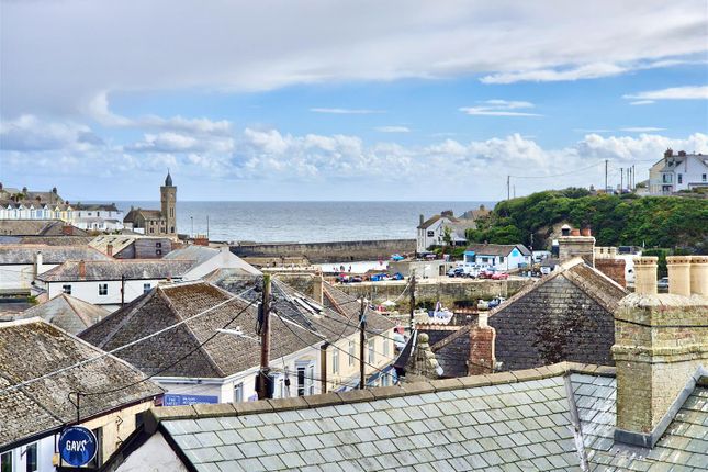 33, Fore Street, Porthleven photo 2