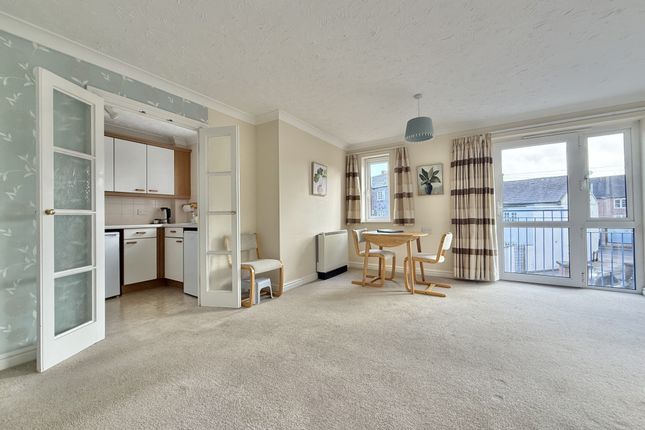 17 Carousel Court, Cowick Street, Exeter photo 4