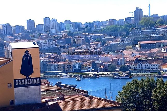 Thumbnail Hotel/guest house for sale in Hotel, Approved Project For 125 Rooms, Cedofeita, Santo Ildefonso, Sé, Et Al., Porto (City), Porto, Norte, Portugal
