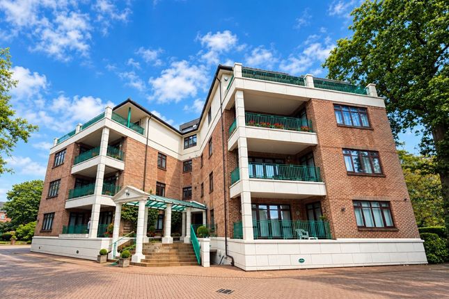 3-bed flat on 180, High Road, Bushey, £530,000