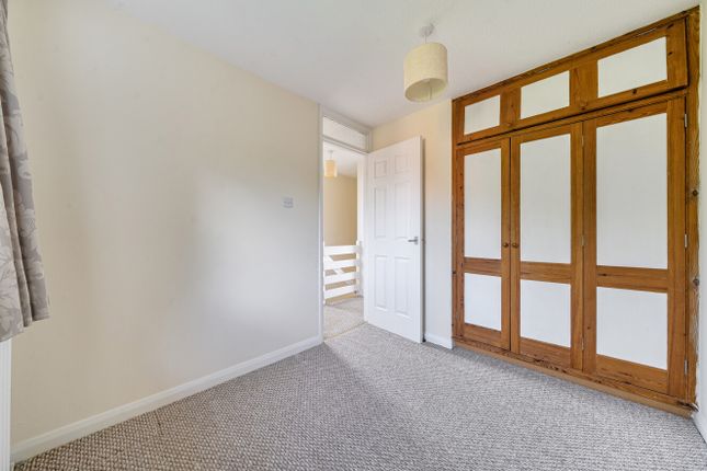 12, Vindomis Close, Alton photo 4