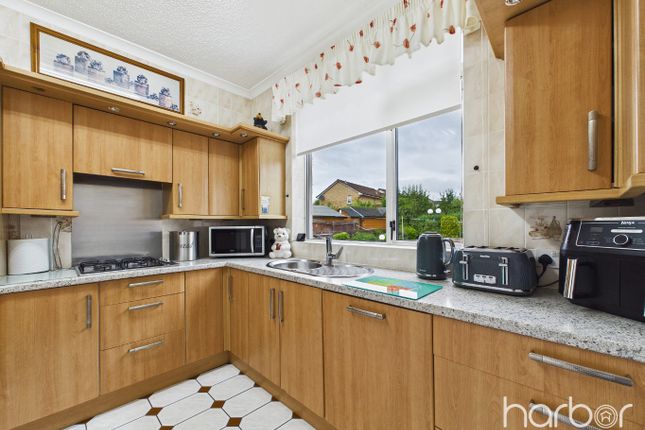 717 Coatbridge Road, Bargeddie, North Lanarkshire photo 3