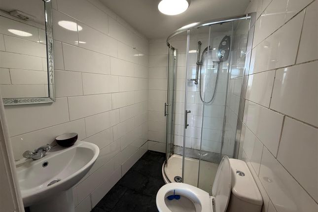 Flat 3, 578A, Hyde Road, Manchester photo 4