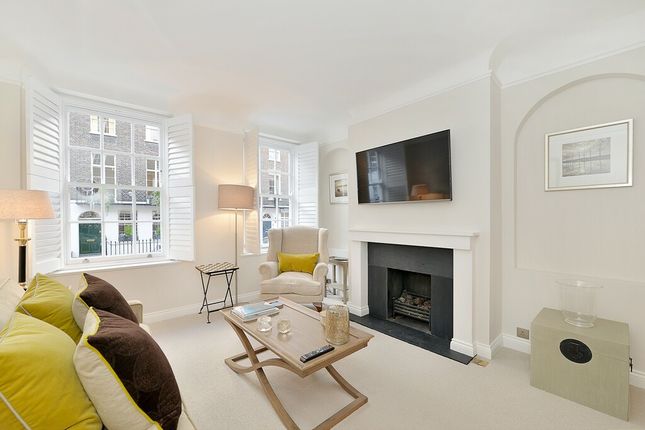 Thumbnail Flat to rent in Smith Street, Chelsea