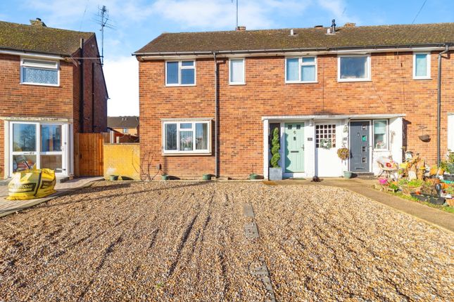 Thumbnail End terrace house for sale in Finch Crescent, Leighton Buzzard, Bedfordshire