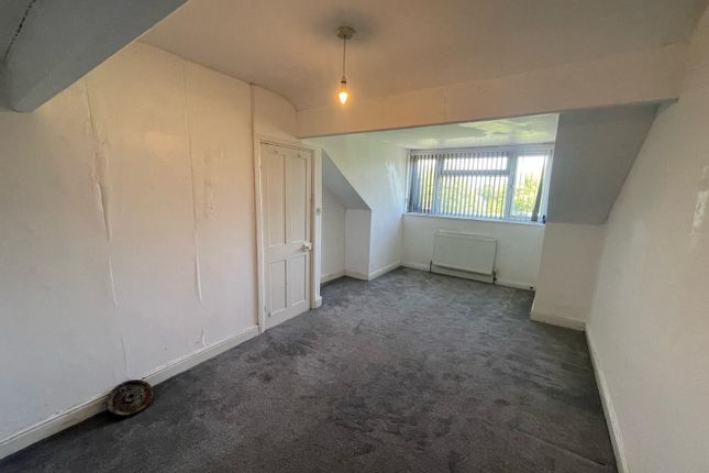 22 Hovingham Grove, Leeds photo 5