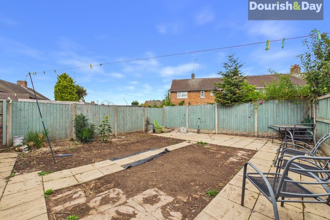 73 John Amery Drive, Stafford photo 4