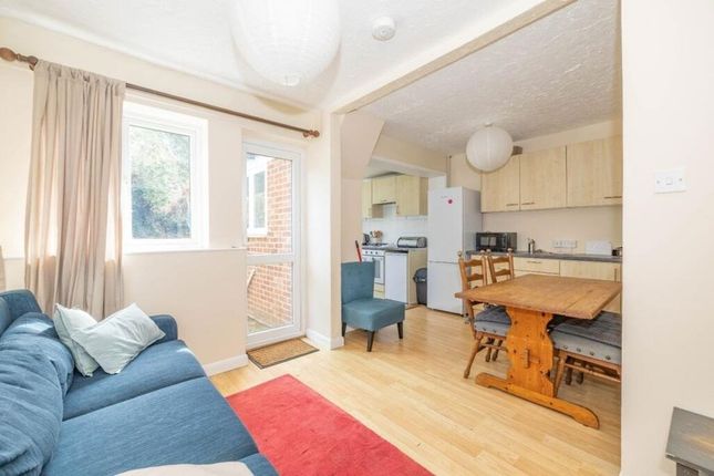 40, College Road, Canterbury photo 2