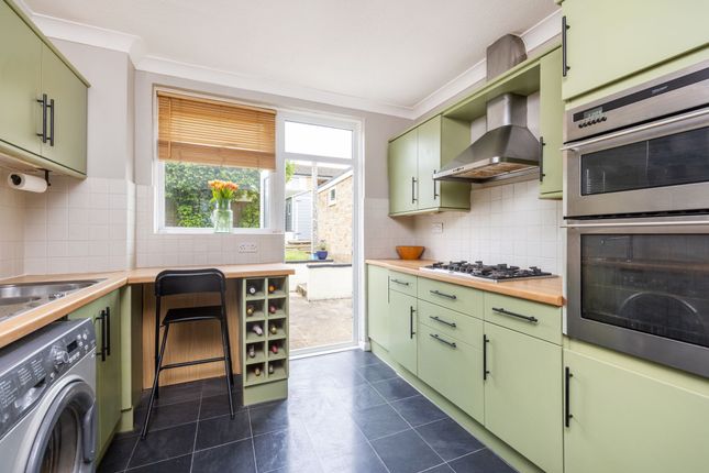 46 Fraser Road, Winchester photo 2