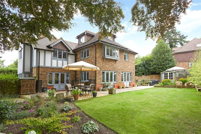 High Oaks Close Coulsdon Surrey Cr5 5 Bedroom Detached House