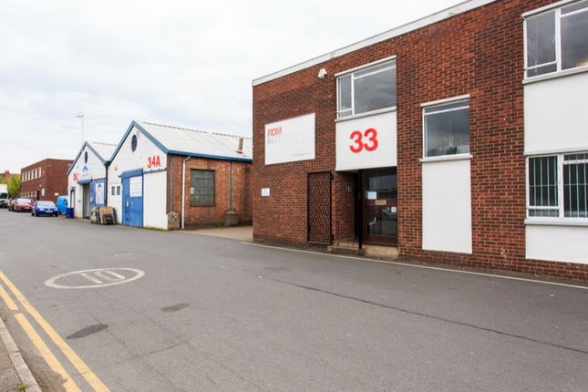 Light industrial to let in Bilton Industrial Estate, Humber Avenue, Coventry