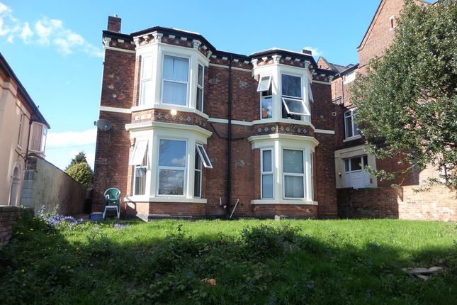 Flat to rent in Park Road, Nottingham