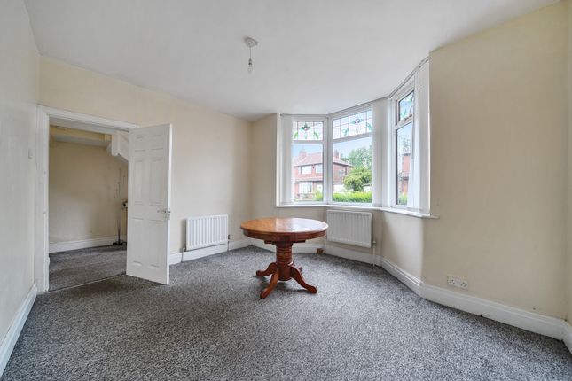 6, Ayton Grove, Manchester photo 2