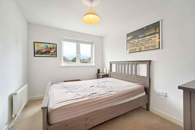 Flat 12, 4, Rodenhurst Road, London photo 4