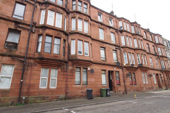 Thumbnail Flat to rent in Clarence Street, Paisley