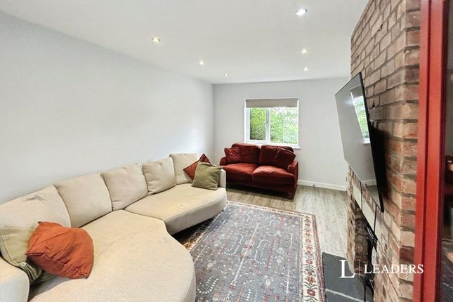 5, Hart Avenue, Nottingham photo 5