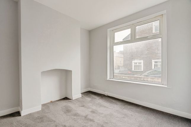31, Stanley Street, Lancashire photo 2
