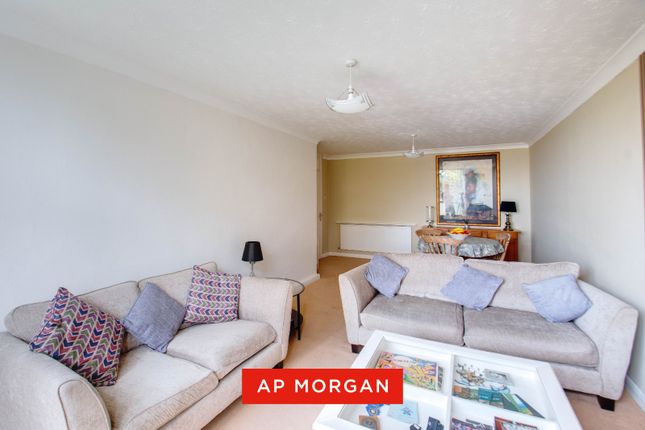 Flat 15,, Lansdowne Court, Stourbridge photo 2