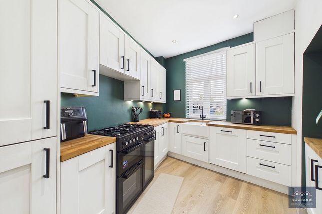 24, St. James Road, Wigan photo 4