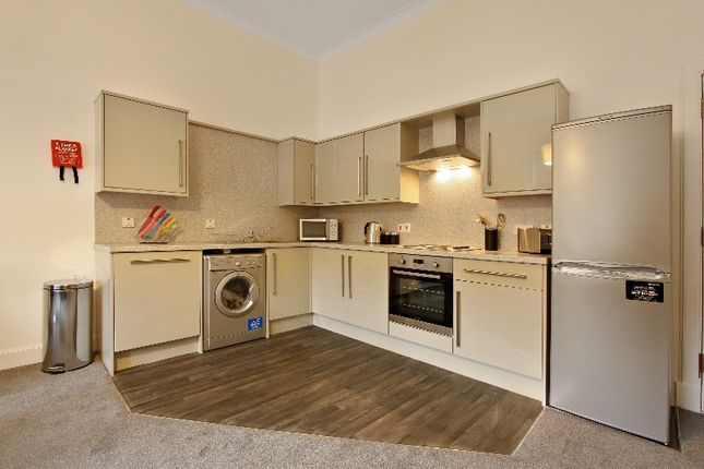 Flat to rent in Park Road, West End, Glasgow