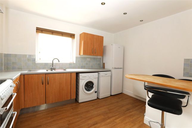7 Balmoral Court,, King George Close, Gloucestershire photo 4