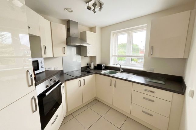 27 Applegate House Seymour Road, Trowbridge photo 3