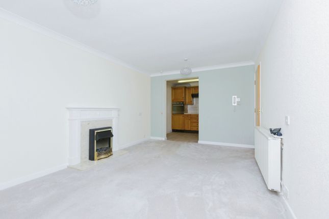 44, Hendon Grange, Leicester photo 4